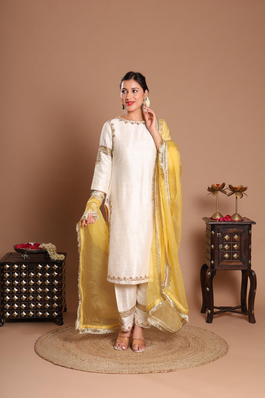 WHITE KANAK PRABHA KURTA SET